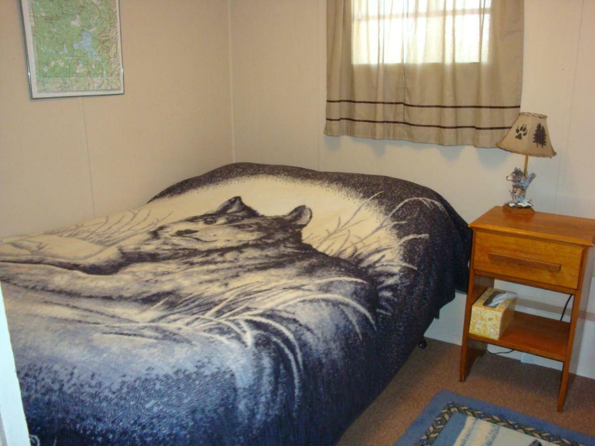 Yellowstone Wildlife Cabins 웨스트 엘로스톤 외부 사진